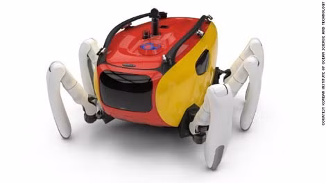 Robot cua CR200 do Viện Hải dương và Công nghệ Hàn Quốc phát triển dogfish nhìn qua kính hiển vi điện tử.