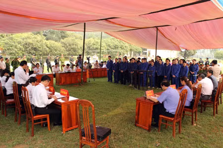 Toàn cảnh phiên tòa xét xử lưu động tại huyện Điện Biên.