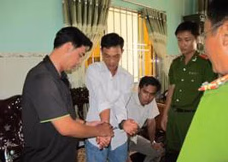 Trần Văn Hưng bị bắt giữ.