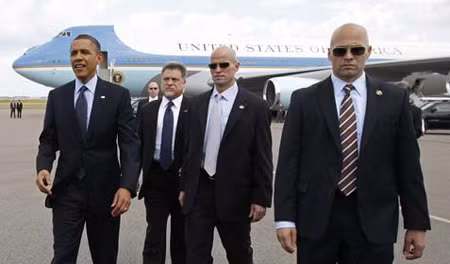 Những mật vụ tháp tùng Tổng thống Obama.