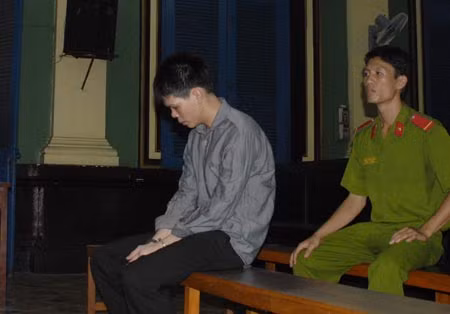 Nguyễn Thanh Tân trong vụ án giết người yêu mới bị TAND TP Hồ Chí Minh đưa ra xét xử.