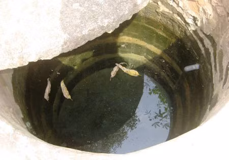 Giếng chợ Bà Cô.