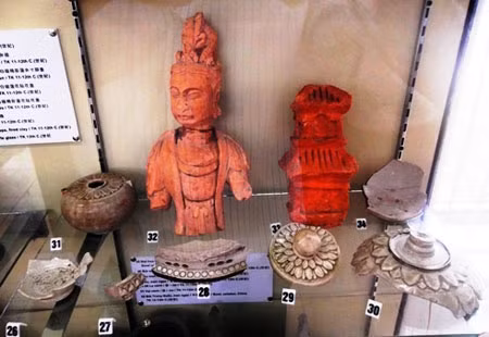 Những hiện vật gốm ở thế kỷ XI-XII.