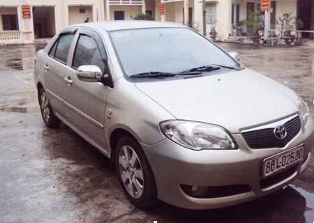 Chiếc xe ô tô tang vật.