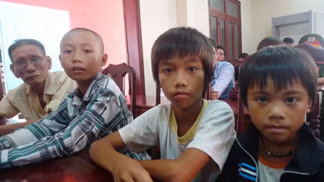 Những đứa trẻ này đã vĩnh viễn mất đi người cha của mình bởi những kẻ đã bị đánh cắp tính người.