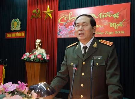 Bộ trưởng Trần Đại Quang phát biểu chỉ đạo tại Công an TP Hưng Yên.