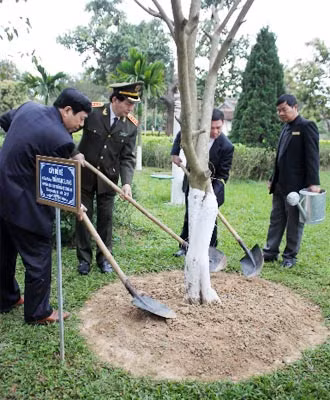 Bảo đảm tốt an ninh trật tự, tạo mội trường thuận lợi phát triển kinh tế ảnh 4