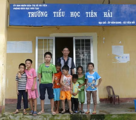 Thầy trò trong ngôi trường đặc biệt.