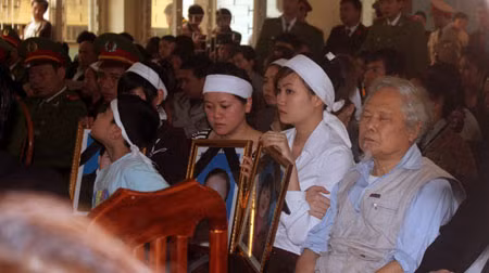 Gia đình bị hại.