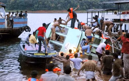 India: Một vụ lật tàu ở Ấn Độ. (Ảnh minh họa).