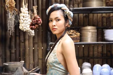 Trong phim “Mỹ nhân kế”.
