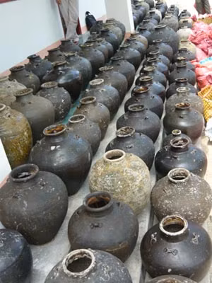 Số đồ cổ thu giữ.