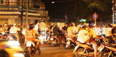 Một vụ đua xe trong đêm cuối tuần.