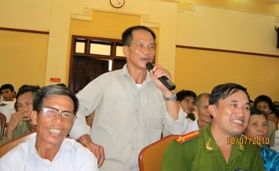 Anh Nguyễn Văn Quỳnh trong buổi gặp mặt những người đặc xá tiêu biểu tại Bắc Giang.
