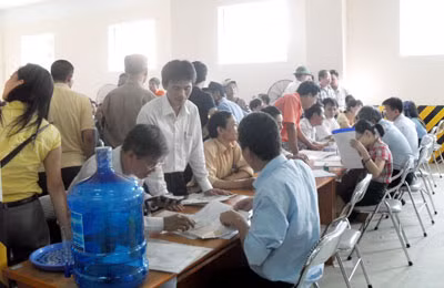 Tại vòng sơ tuyển, nhiều hồ sơ bị loại. Ảnh: C.H.