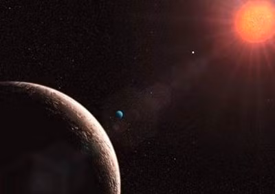 Vogt cho rằng còn rất nhiều hành tinh nữa giống Gliese 581g (màu xanh) trong vũ trụ.