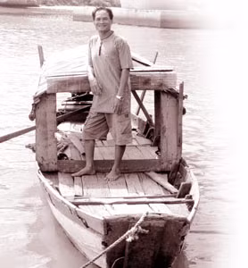 Nụ cười vẫn luôn rạng rỡ trên gương mặt ông Ba Chúc.
