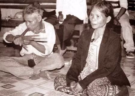 Một buổi học sử thi của người Raglai.