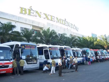 Bến xe Miền Đông hôm nay hoạt động ngày càng đi vào nền nếp.