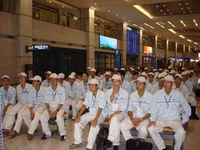 Lao động Việt Nam tại sân bay Hàn Quốc.