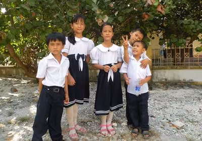 Những đứa trẻ ở Trường Sa Lớn.