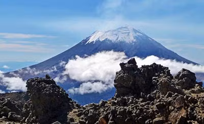Núi lửa Popocatapetl - một thắng cảnh du lịch tại Mexico.