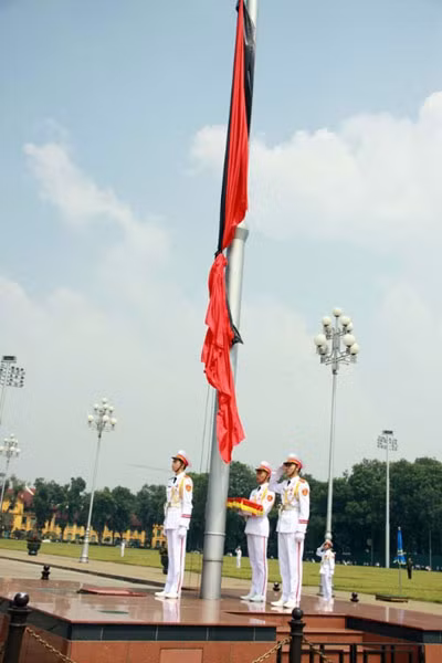 Hai ngày Quốc tang Đại tướng Võ Nguyên Giáp bắt đầu. Ảnh: Công Khanh (tienphong.vn).
