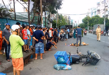 Hiện trường vụ TNGT.