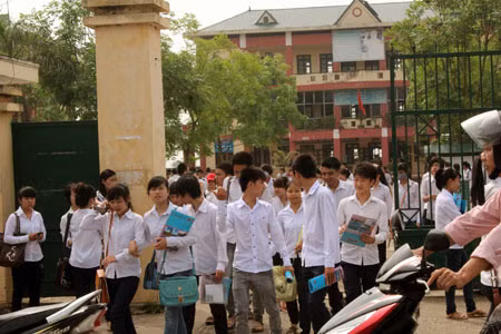 Các thí sinh hoàn thành xong môn Địa lý.
