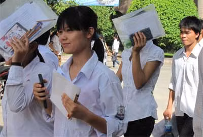Đề thi ĐH khối C “dễ thở” ảnh 1