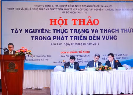 Quang cảnh buổi hội thảo.