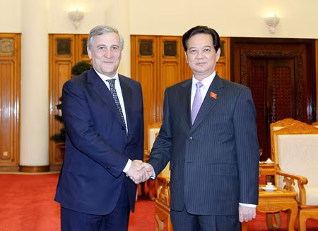Thủ tướng Nguyễn Tấn Dũng tiếp Phó Chủ tịch Ủy ban châu Âu Antonio Tajani đang thăm và làm việc tại Việt Nam. Ảnh: An Đăng – TTXVN