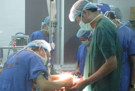 Y tế CAND ứng dụng thành công nhiều kỹ thuật mới ảnh 1
