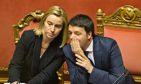 Nữ Ngoại trưởng F. Mogherini luôn là "cánh tay phải" của Thủ tướng M. Renzi.