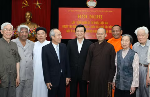 Chủ tịch nước Trương Tấn Sang với các đại biểu dự hội nghị. Ảnh: TTXVN.