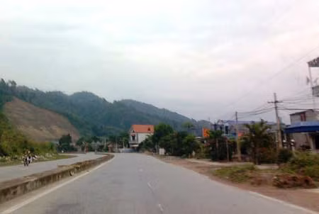 Bãi tập kết cao su xuất khẩu lậu, nguyên nhân xảy ra cái chết của một cửu vạn.