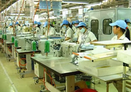 Để đảm bảo quyền lợi của NLĐ, doanh nghiệp cần thực hiện nghĩa vụ đóng BHXH của NLĐ tại cơ quan BHXH.