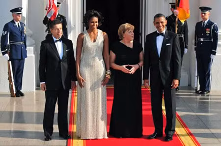 Vợ chồng Merkel - Sauer và vợ chồng Tổng thống Obama tại Nhà Trắng. Vợ chồng Joachim Sauer - Angela Merkel và Tổng thống Mỹ G.Bush.