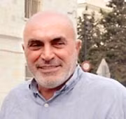 Ezra Nawi - bạn đời cũ của thượng nghĩ sĩ David Norris.