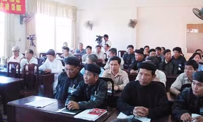 Đại diện các cơ quan chức năng, các vị chức sắc PGHH và các cơ quan báo đài đến tham dự buổi họp báo.