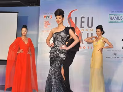 Một số gương mặt vào vòng chung kết Siêu mẫu Việt Nam 2011.