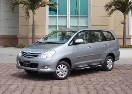Toyota Việt Nam ra mắt loại xe Innova mới ảnh 1