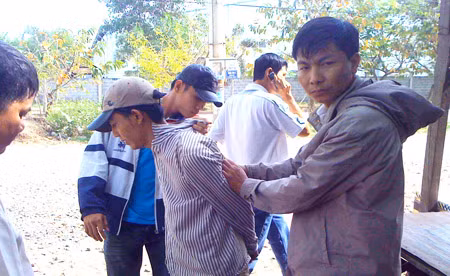 Trinh sát PC17 bắt giữ tội phạm ma túy.