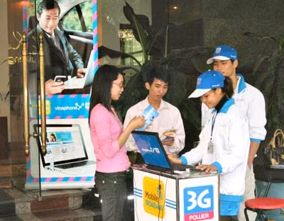 Khách hàng sẽ được trải nghiệm nhiều tiện ích của năm 2010 trên mạng 2G, 2,5G và 3G của VinaPhone.