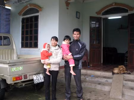 Mô hình “Làng thanh niên lập nghiệp sông Rộ, Nghệ An” đã tỏ rõ hiệu quả bên đường Hồ Chí Minh với nhiều hộ khá giả như gia đình anh Hà Văn Dương.