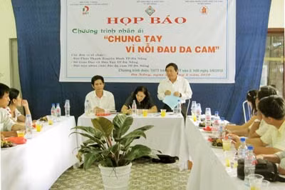Ban tổ chức chương trình “Chung tay vì nỗi đau da cam” kêu gọi mọi sự đóng góp ủng hộ đến với các trẻ em là nạn nhân CĐDC.