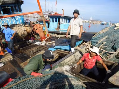 4 ngư dân thiệt mạng trong hầm tàu ảnh 1
