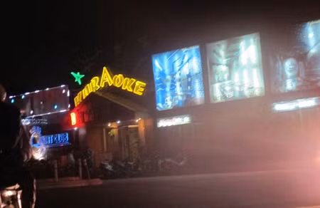 Thác loạn Tây Hồ night club ảnh 1