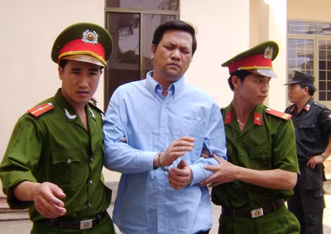 Trùm lừa đảo Mai Quý Thọ bị Công an Gia Lai bắt theo lệnh truy nã đặc biệt.