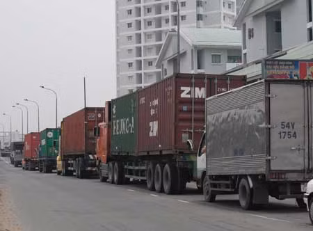 Bàn cách ngăn chặn nạn rút ruột container điều xuất khẩu ảnh 1